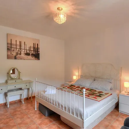 Casa Redonda Apartment *